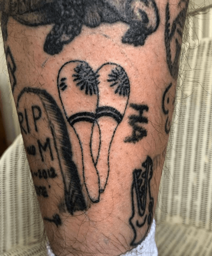 Karantinada kaldığı her gün için dövme yaptıran adamın vücudunda yer kalmadı G4