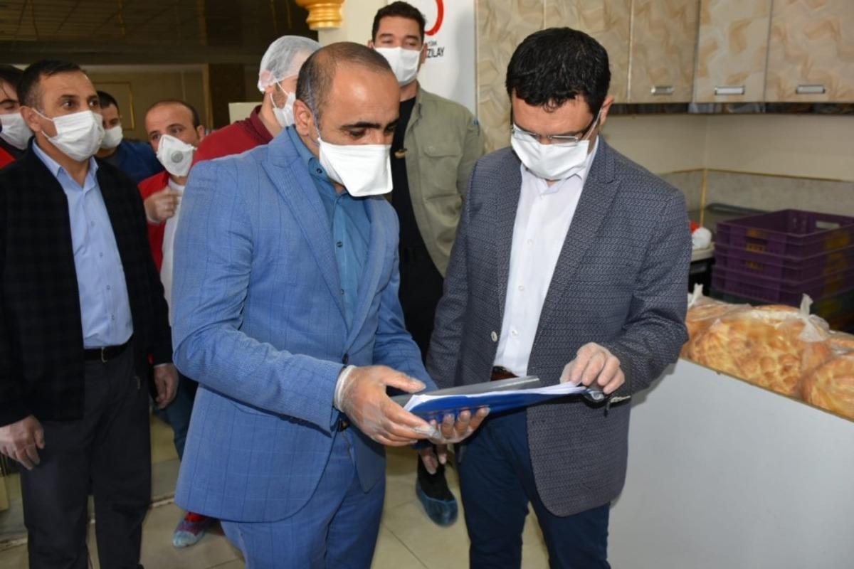 Kızılaydan her g&uuml;n bin kişiye sıcak yemek