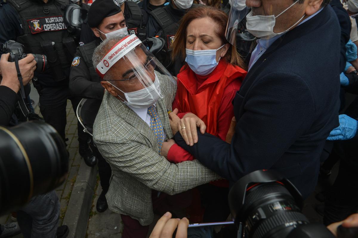 G&ouml;zaltına alınan DİSK Başkanı Arzu &Ccedil;erkezoğlu serbest bırakıldı