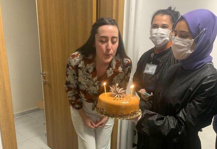 (Özel haber) Karantinada kalan 4 kişiye doğum günü sürprizi G5