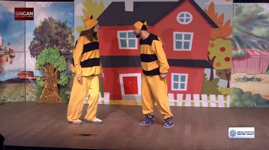 Sincan Belediyesi tiyatro perdesini dijital ortamda araladı