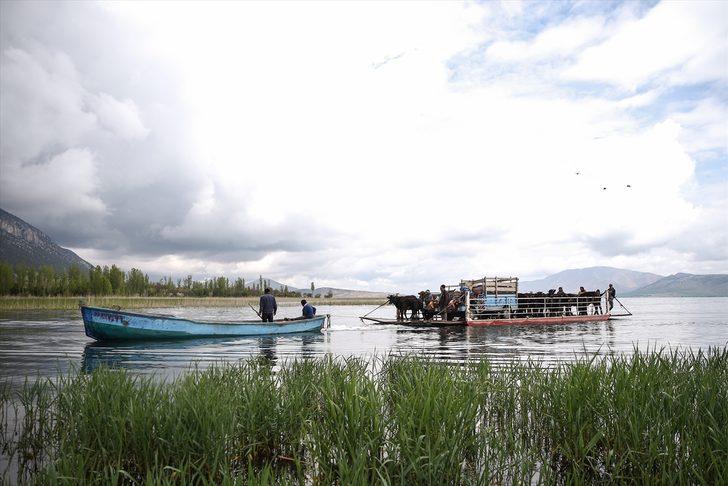 Yörükler kayıklarla göçüyor! Mada Adası yolculuğu başladı G1