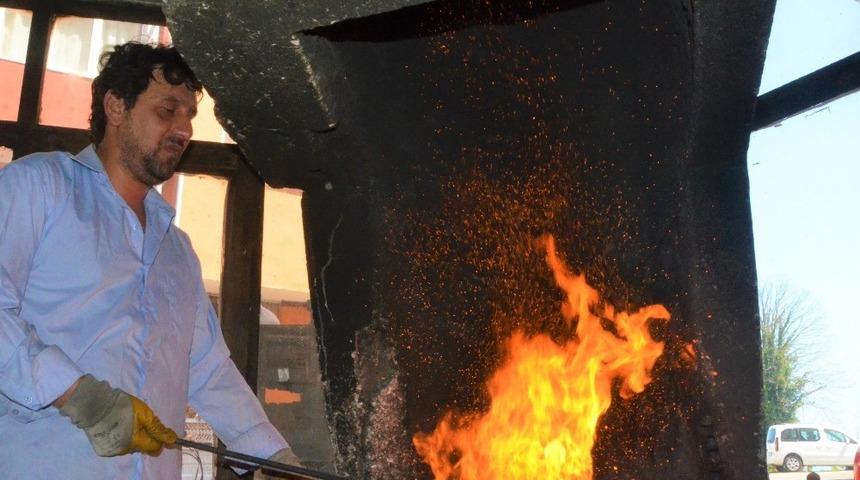 Demircilerin ’sıcak ateş’ ve ’oruçla’ imtihanı