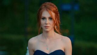 Elçin Sangu, direksiyonu sevgilisine emanet etti