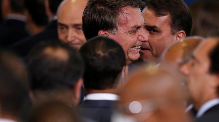 Bolsonaro DS&Ouml;'y&uuml; &ccedil;ocuklarda mast&uuml;rbasyonu teşvik etmekle su&ccedil;ladı!