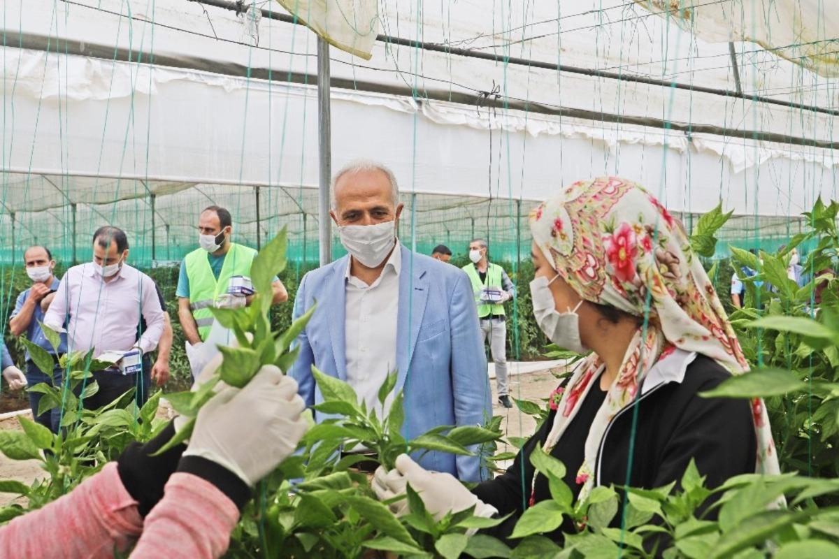 G&uuml;ltak, tarım iş&ccedil;ileriyle bir araya geldi