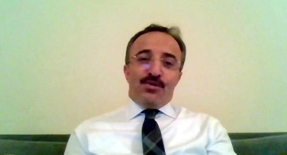 &Uuml;niversitede e-kıraathane s&ouml;yleşileri yapıldı