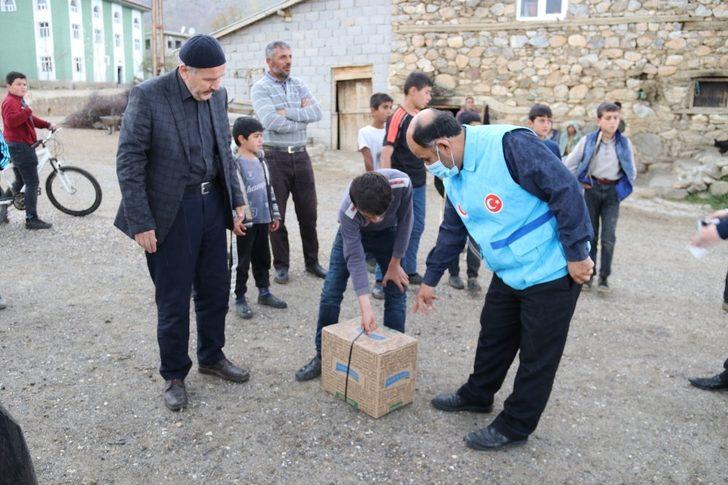 Hizan Müftülüğünden ihtiyaç sahibi 150 aileye yardım G2