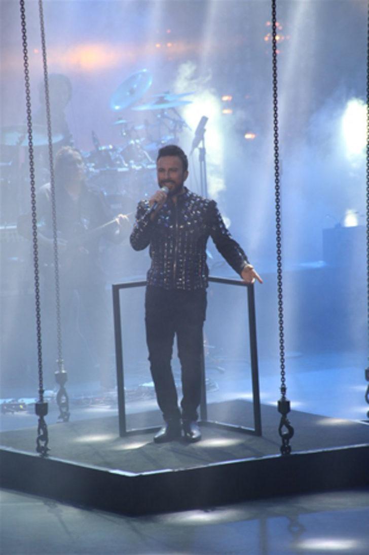 Megastar'dan Arda'ya şarkılı jest G2