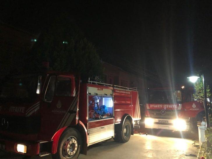 Silivri’de çatı yangını G3