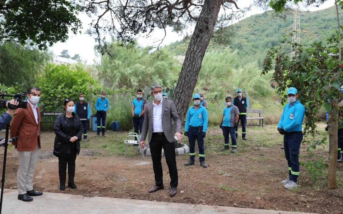 Marmaris Belediye Başkanı Oktay&rsquo;dan &ccedil;alışanlara m&uuml;jde