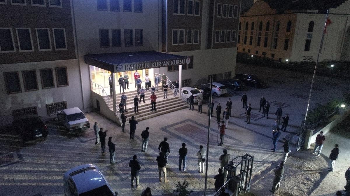 Bursa&rsquo;da Kur&rsquo;an kursu sağlık &ccedil;alışanlarına otel oldu