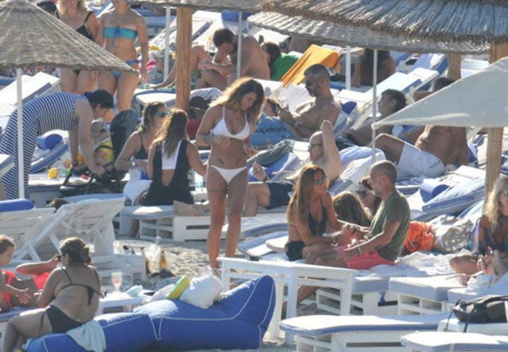 Eliz Sakuçoğlu tatile devam ediyor G1