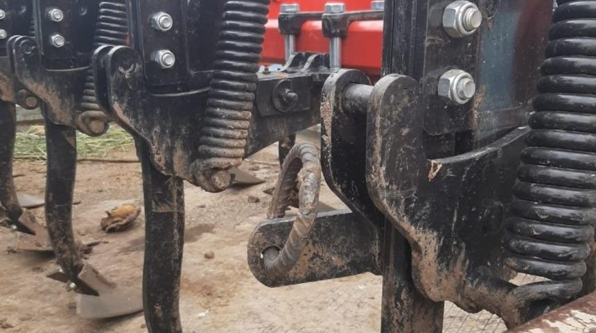 Tarım aletlerini çalan hırsızlar yakalandı