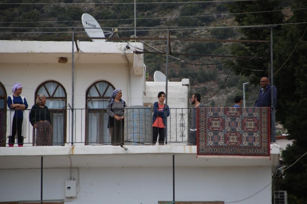 Kaş ve Demreli vatandaşlar 1 Mayıs&rsquo;ı konserle kutladı