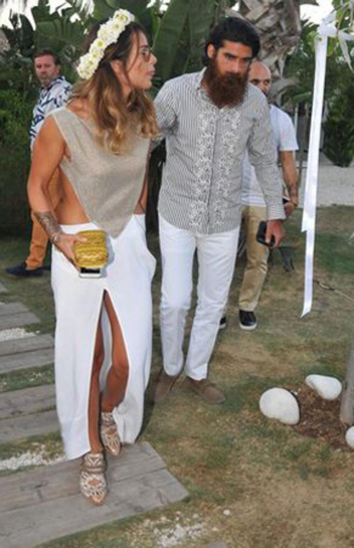 Eliz Sakuçoğlu'na Murat Boz sürprizi G4