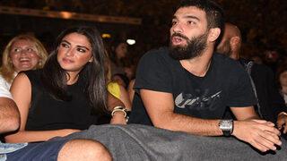 Arda Turan-Aslıhan Doğan çifti, Tarkan konserinde aşka geldi