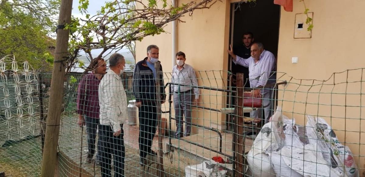 Şaphane&rsquo;de her g&uuml;n bir k&ouml;ye yemek dağıtılıyor