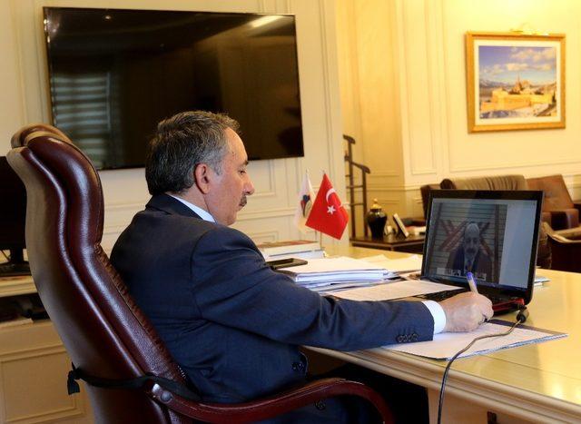 Rektör Karabulut, YÖK Başkanı Saraç’ın başkanlığında toplantıya katıldı