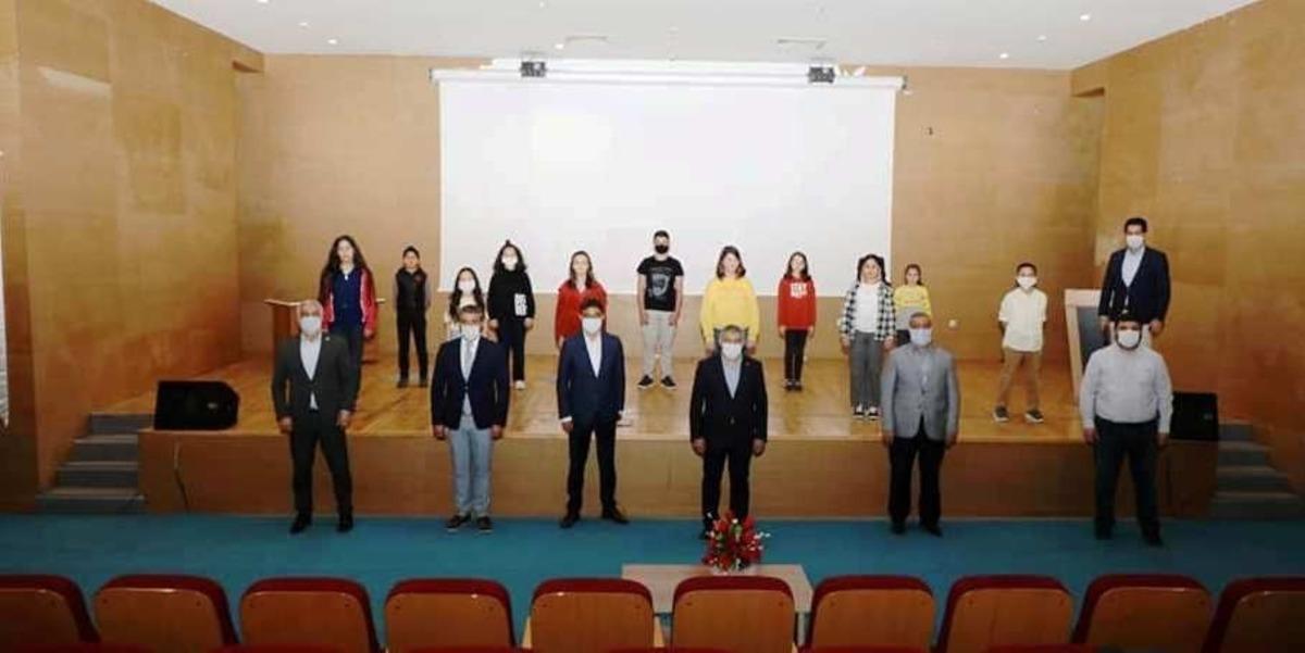 Hayallerindeki Dilovası&rsquo;nı &ccedil;izen &ccedil;ocuklar &ouml;d&uuml;llerini aldılar