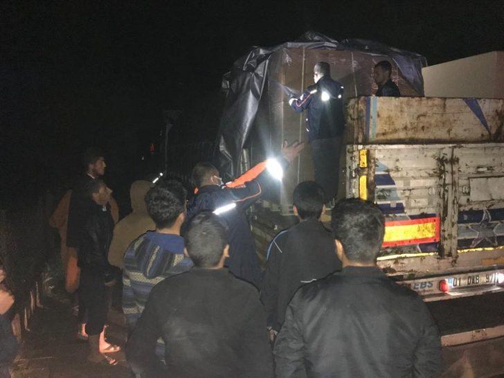 Sağanaktan etkilenen tarım işçilerine yatak ve battaniye yardımı G1