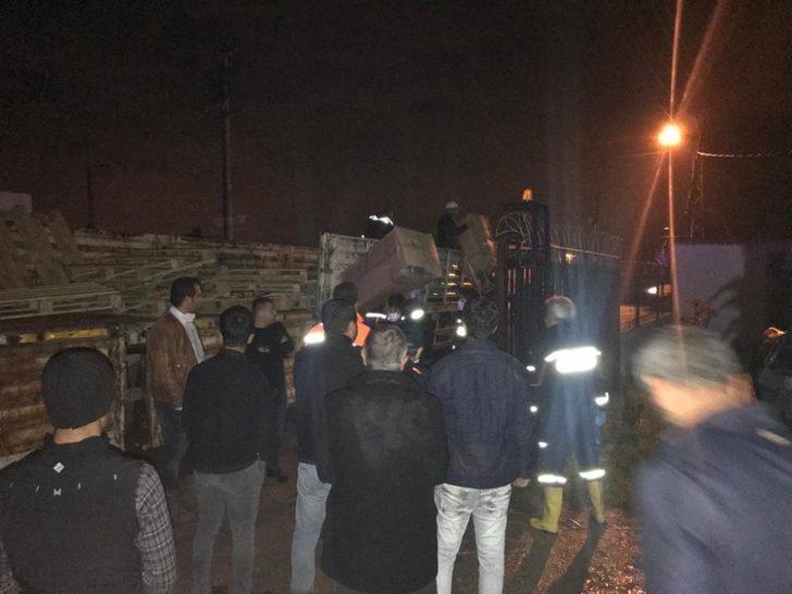 Sağanaktan etkilenen tarım işçilerine yatak ve battaniye yardımı G2