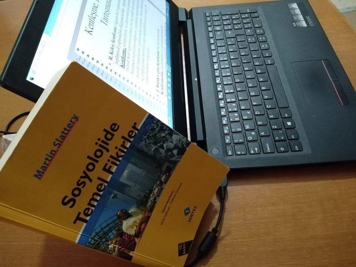 ADÜ’de uzaktan eğitimler devam ediliyor G2