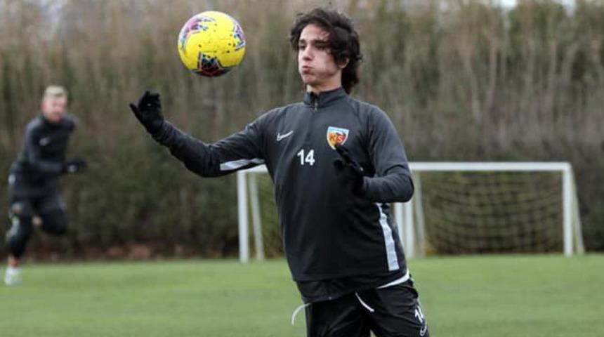 Kayserisporlu Emre Demir, İstanbul yolcusu