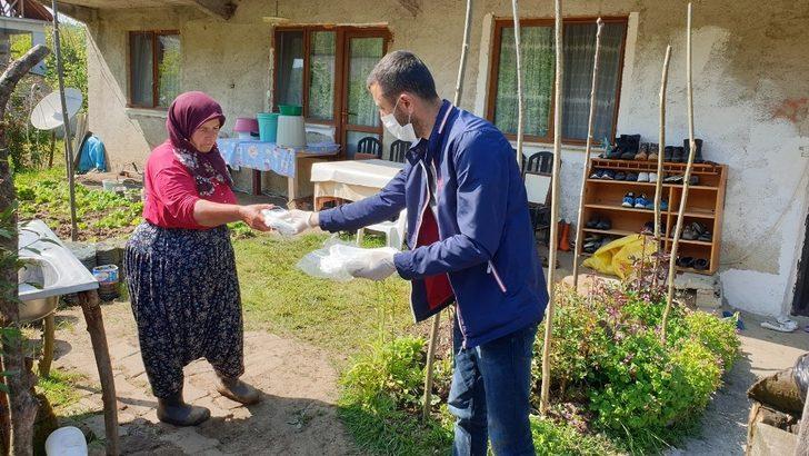 Kaynaşlı’da ücretsiz maske dağıtımı sürüyor G5