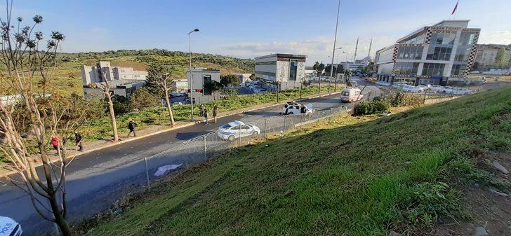TEM Otoyolu'nda bariyerleri aşan araç yan yola uçtu: 1 ölü, 1 yaralı G5