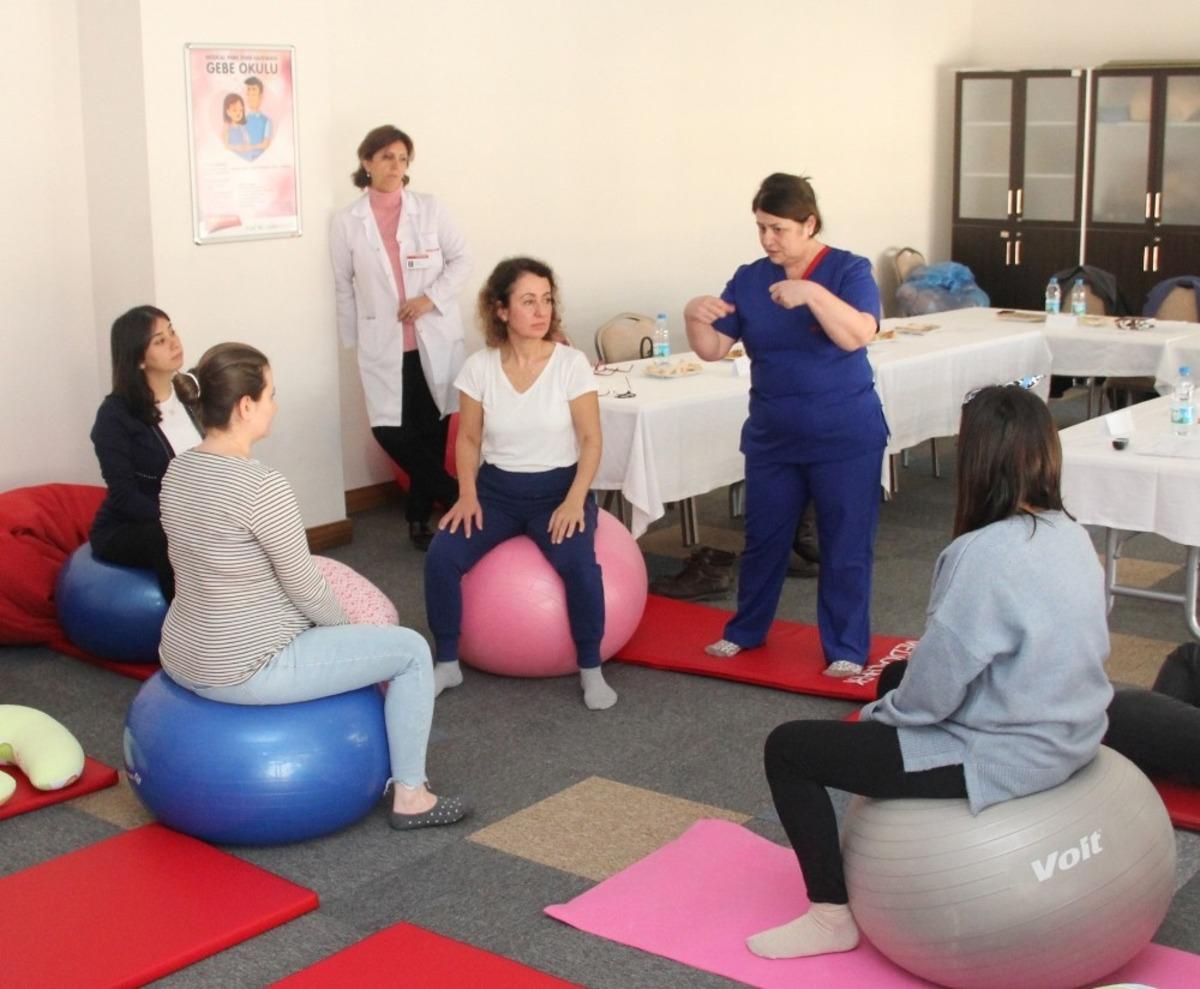 &Uuml;cretsiz online gebe okulu