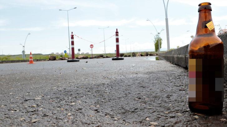 Piknikçilerin önü alınamayınca yol kayalarla kapatıldı G2