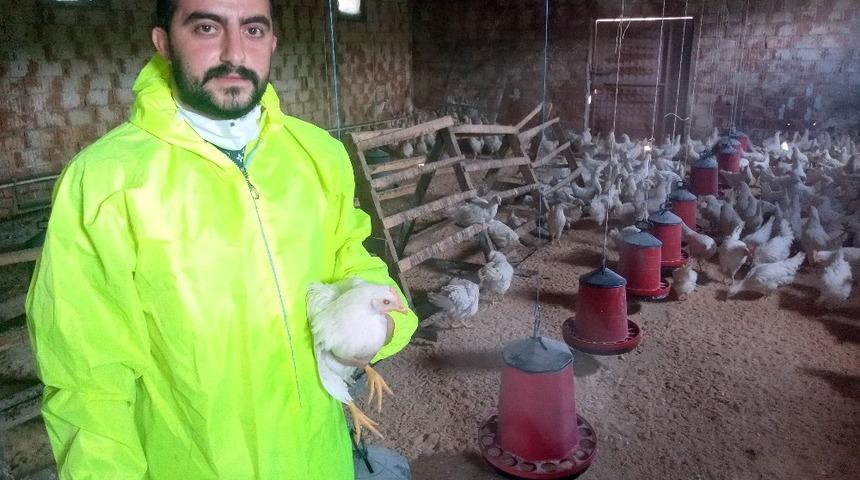Gezen tavuk yumurtası &uuml;reticinin y&uuml;z&uuml;n&uuml; g&uuml;ld&uuml;r&uuml;yor