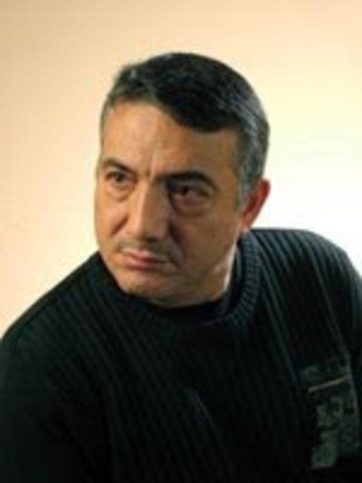 Ünlü oyuncu Yalçın Güzelce yaşamını yitirdi G2