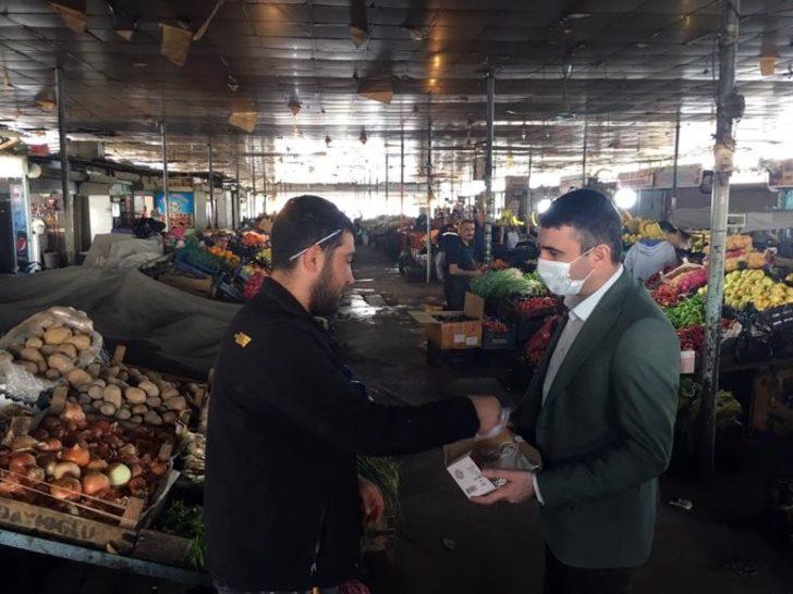 Şanlıurfa’da ücretsiz maske dağıtılıyor G2