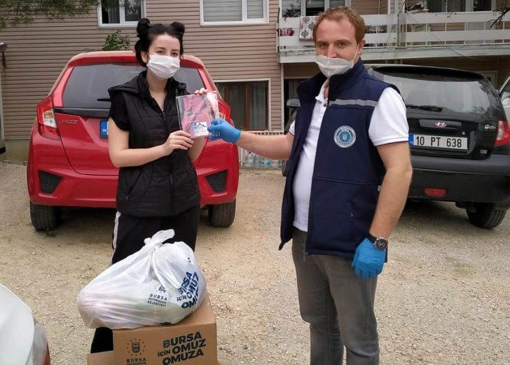 Bursa’da 3 bin kitap hediye edildi G3