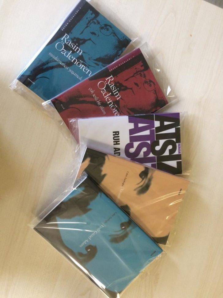 Bursa’da 3 bin kitap hediye edildi G5