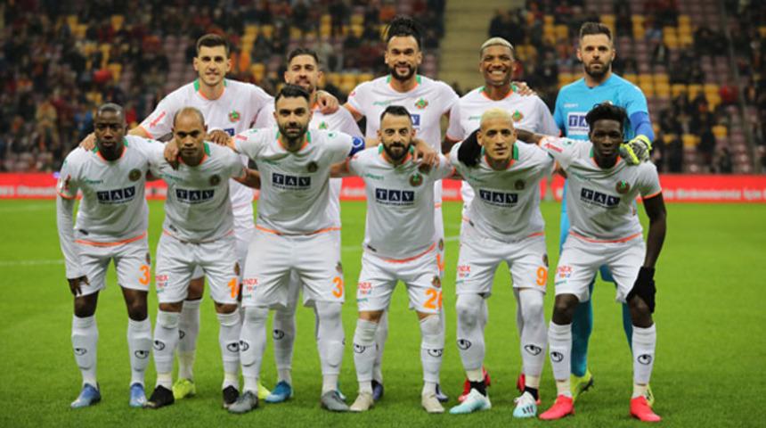 Alanyaspor transferde 12'den vuruyor