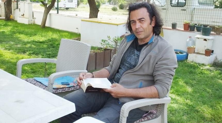 Sokağa &ccedil;ıkma yasağı kitap okuyanların sayısını artırdı