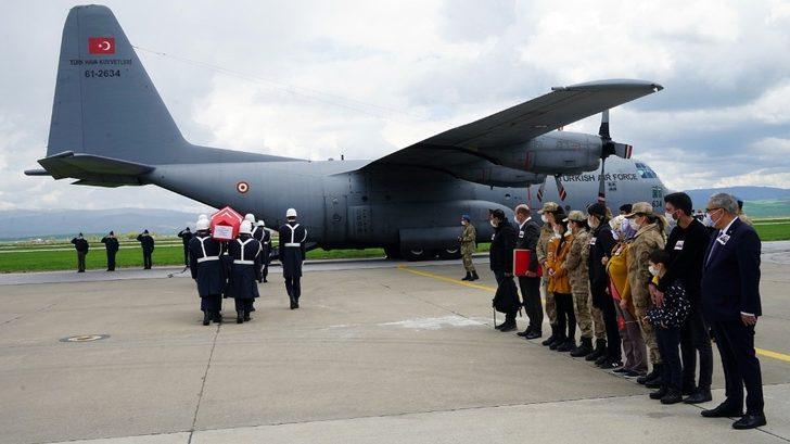 Bitlis şehitleri için Muş’ta uğurlama töreni düzenlendi G3