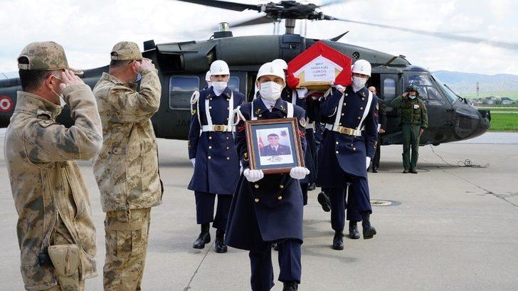 Bitlis şehitleri için Muş’ta uğurlama töreni düzenlendi G5