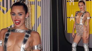 Miley Cyrus'ın göğsünü açmasına, tepkiler büyüyor