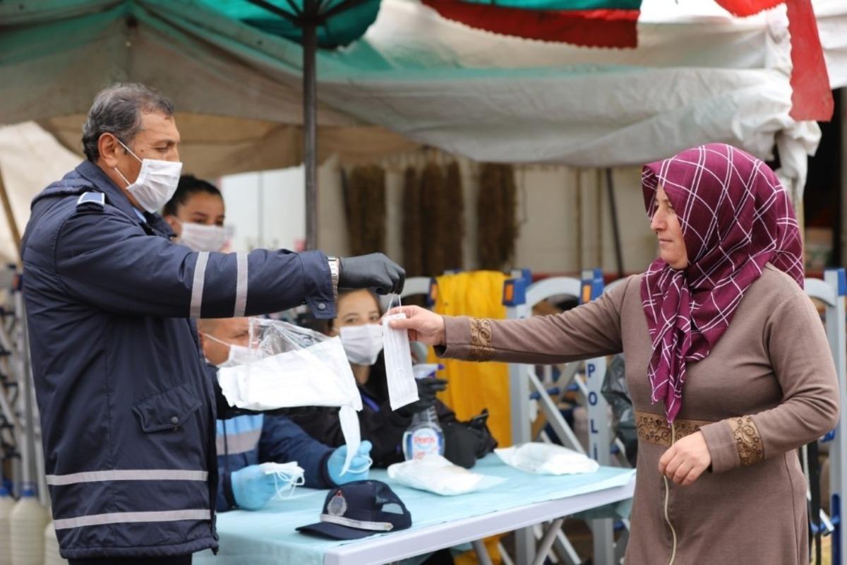 Pazaryerinde korona vir&uuml;s tedbirleri