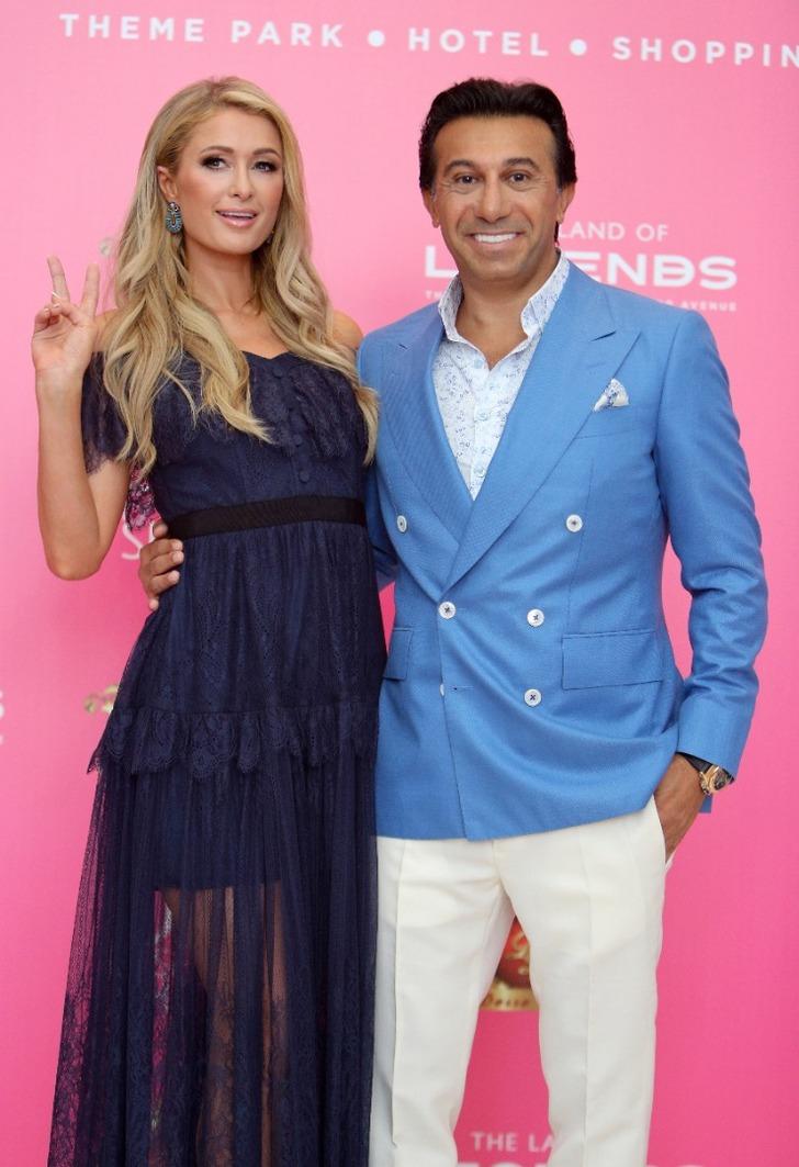 Los Angeles Kings'ten Paris Hilton'a flaş teklif! G2