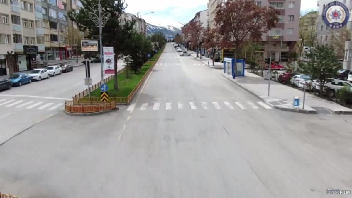 Erzurum&rsquo;da sessiz kalan cadde ve sokaklar havadan g&ouml;r&uuml;nt&uuml;lendi