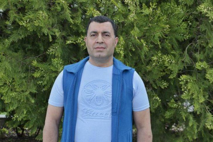 Akarca Ovası'nda çekirge istilası! 'Güneydoğu'dan tarım işçileriyle geldi' söylemi tartışma yarattı G4