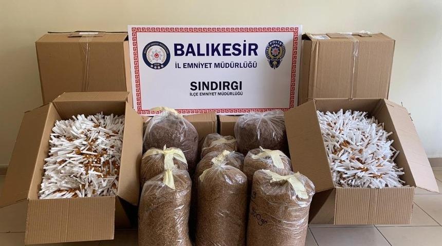 Kargoyla g&ouml;nderilen 55 kilo t&uuml;t&uuml;n ele ge&ccedil;irildi