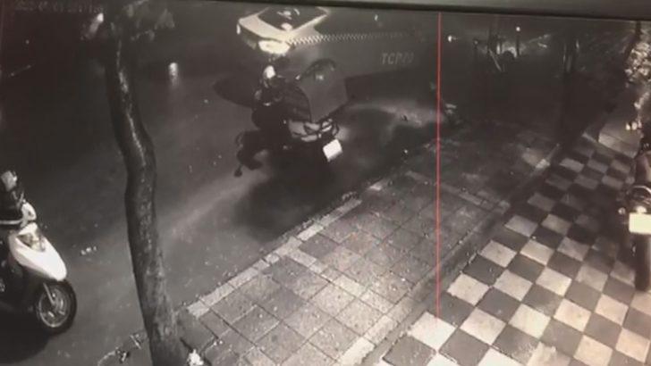 Aşırı yağış sonrası çöken yola böyle düştü G1