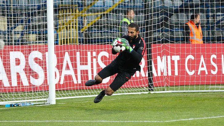 Beşiktaş, Volkan Babacan'ı Başakşehir'den bedavaya transfer edecek G4