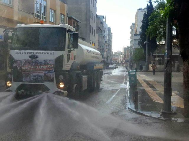 Dezenfekte çalışmaları aralıksız sürüyor